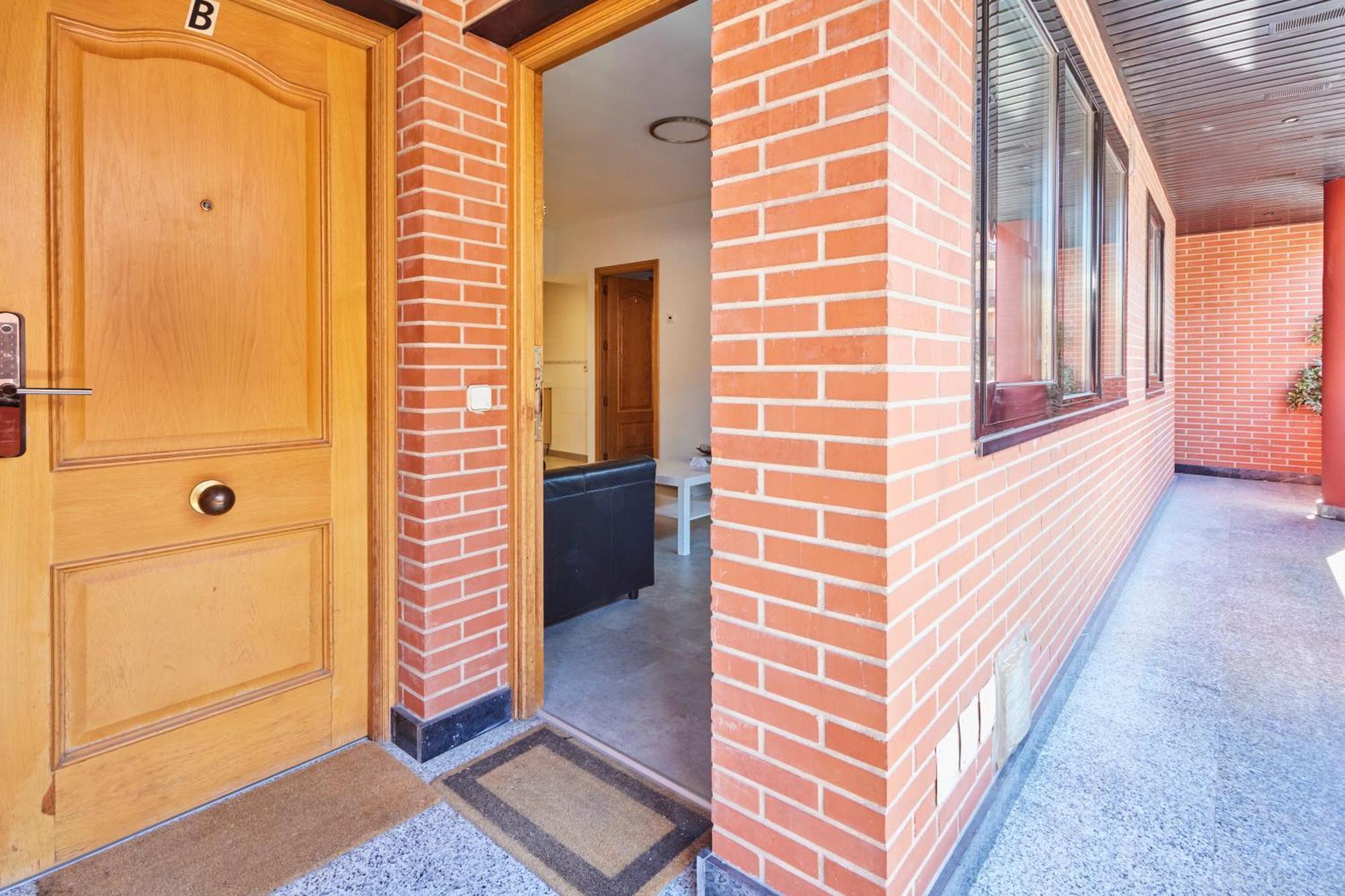Alojamiento Santa Rosa Madrid Exterior foto