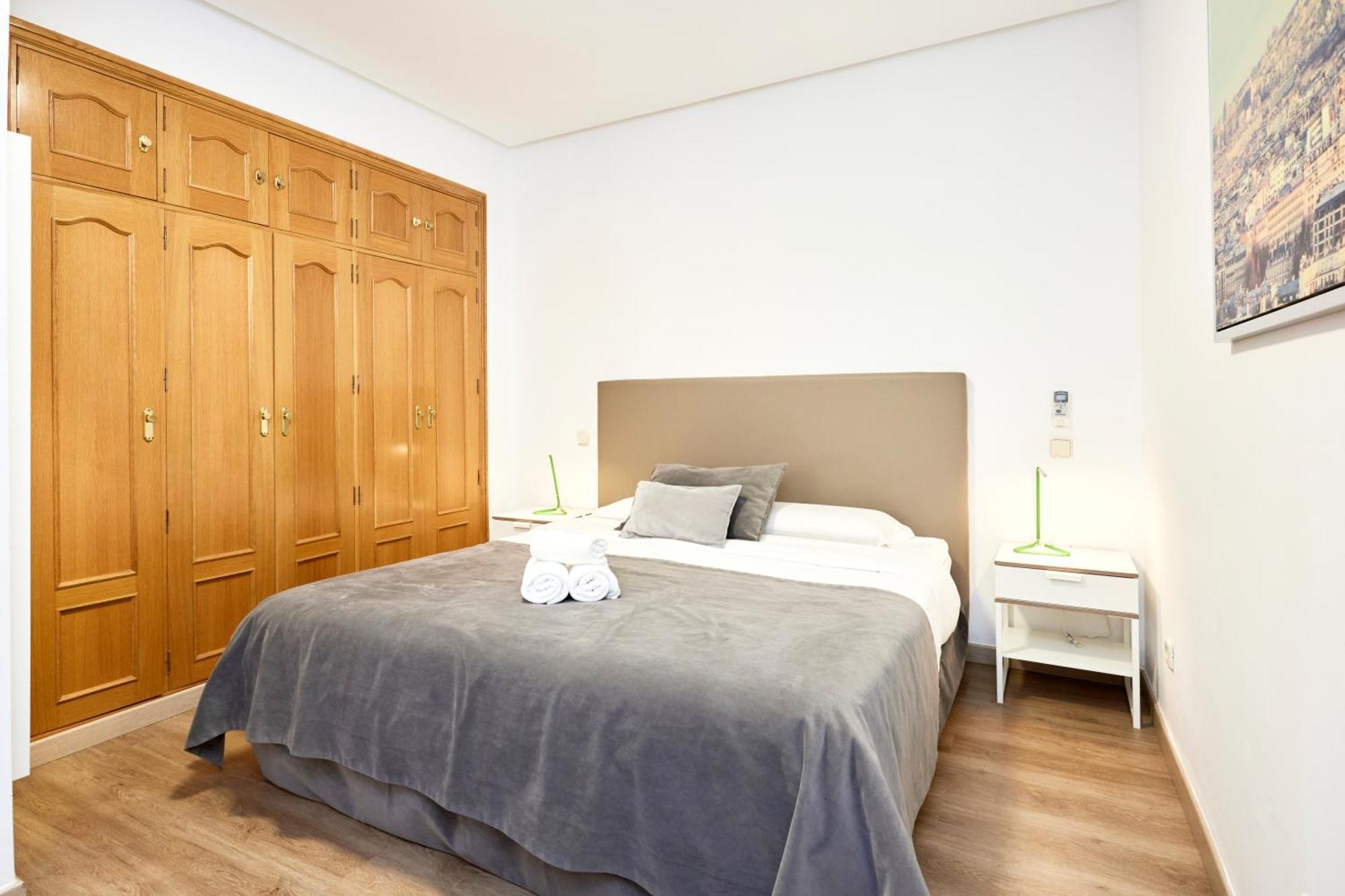 Alojamiento Santa Rosa Madrid Exterior foto